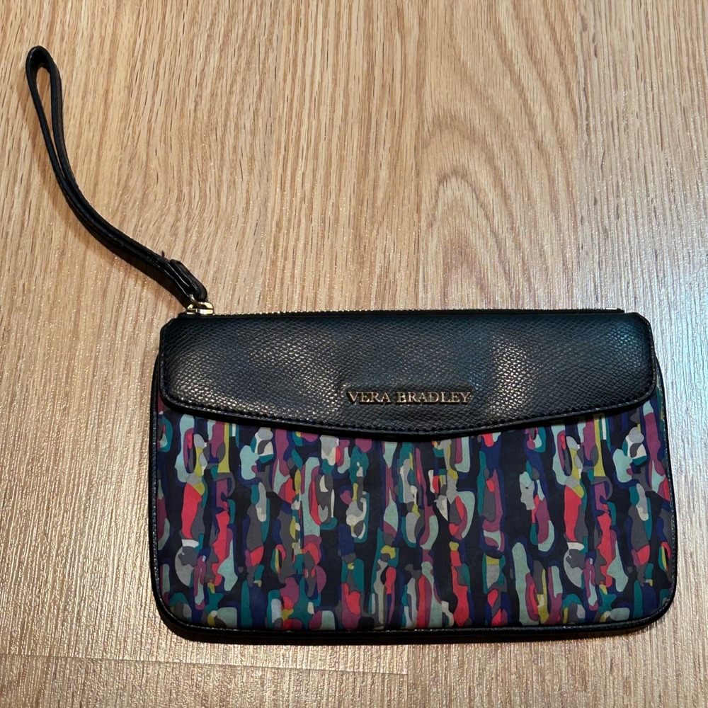 Vera Bradley Wristlet Wallet Clutch‎ Black Multicolor Pattern Zip